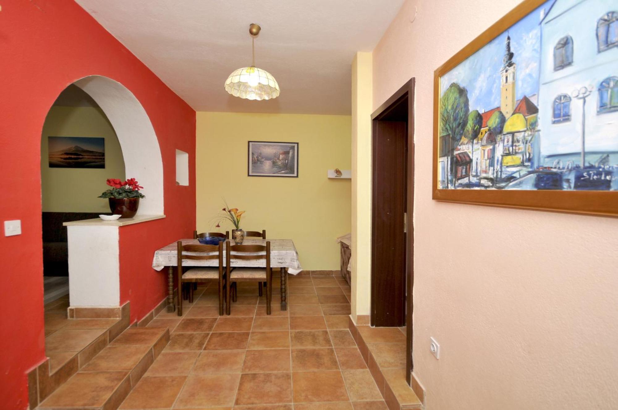 Apartments With A Parking Space Okrug Donji, Ciovo - 13732 Donji Okrug  部屋 写真